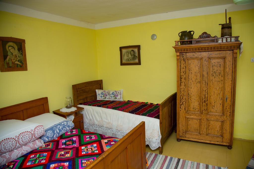 Apartment Eko Etno Selo Stara Kapela, Pavina Kuca Zewnętrze zdjęcie