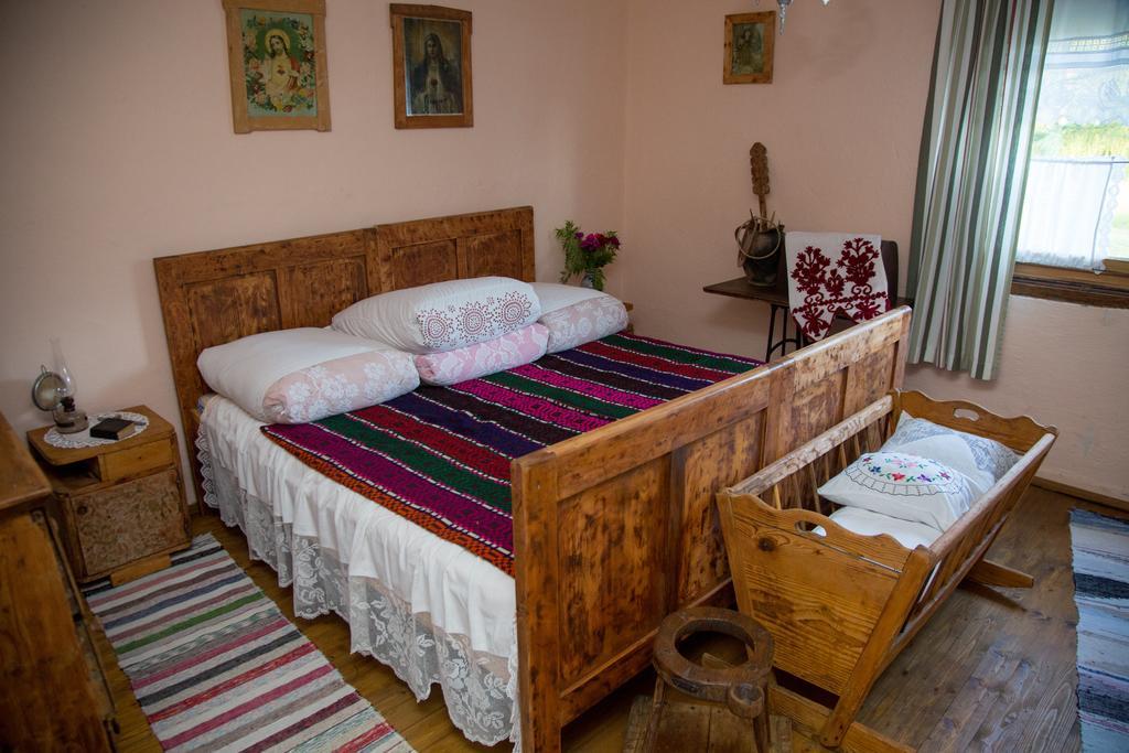 Apartment Eko Etno Selo Stara Kapela, Pavina Kuca Zewnętrze zdjęcie