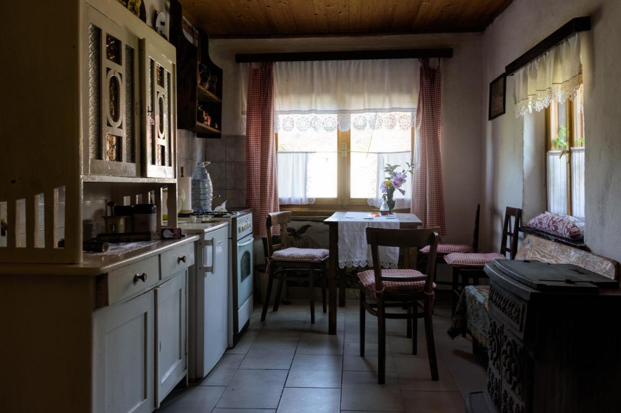 Apartment Eko Etno Selo Stara Kapela, Pavina Kuca Zewnętrze zdjęcie